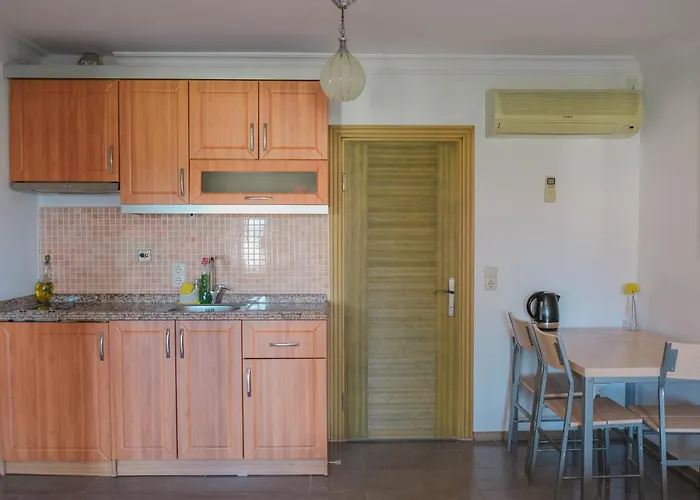 Natureland Efes Pension