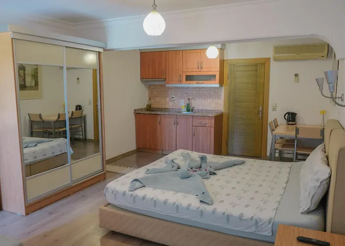 Natureland Efes Pension