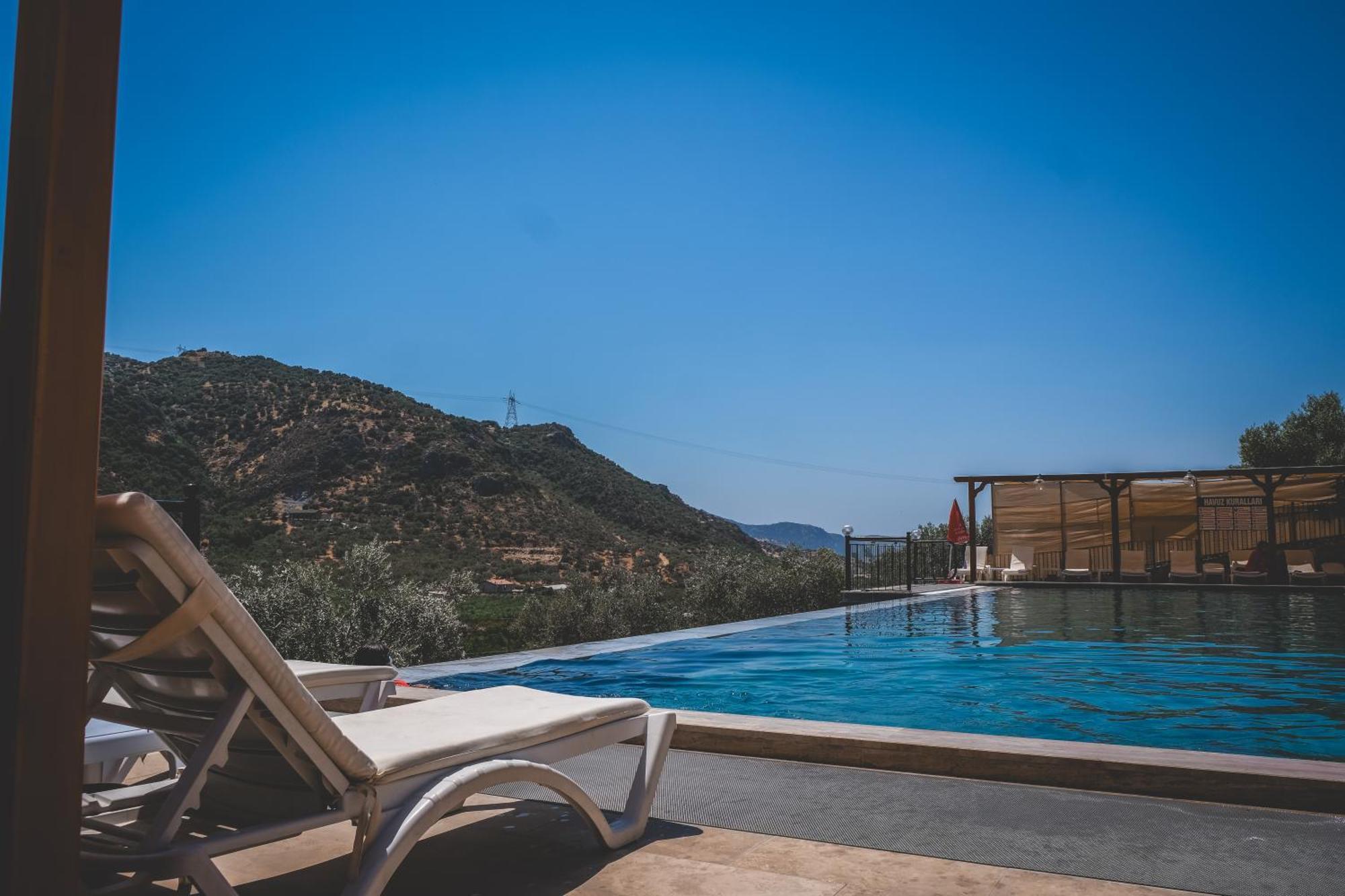 Natureland Efes Hotel de apartamente 3*