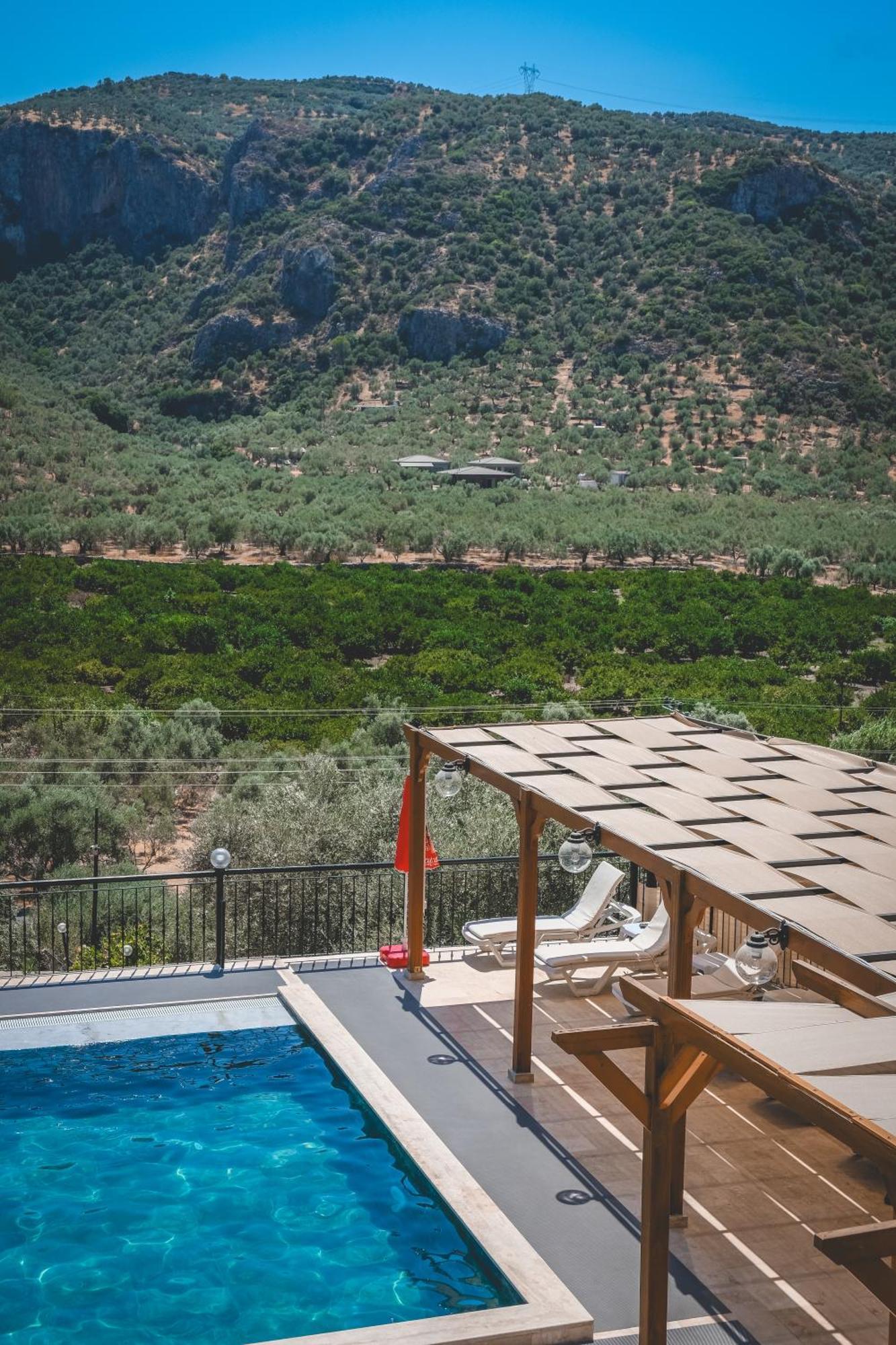 Natureland Efes Hotel de apartamente 3*